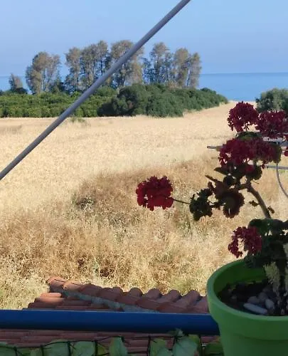 Thalassa Seaside Boutique Apartament Polis